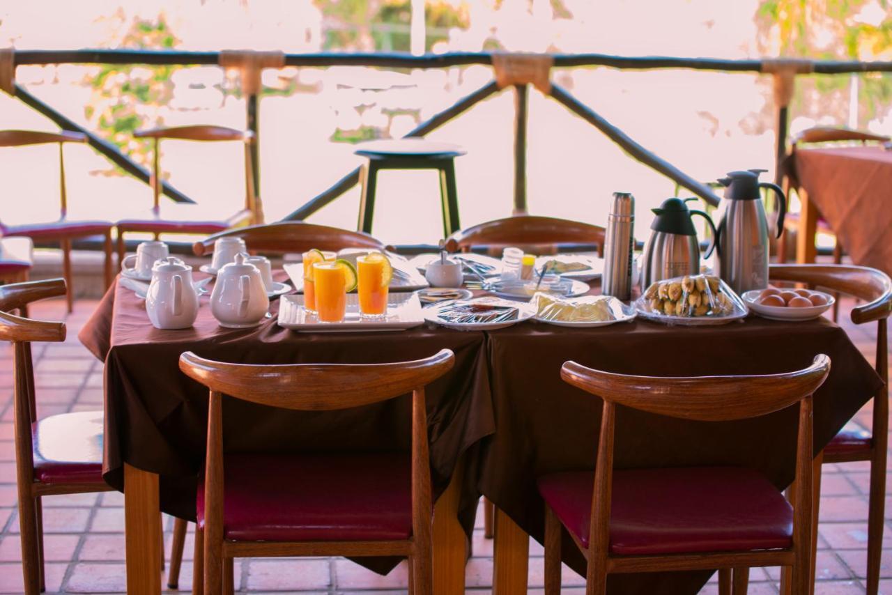 Quality Inn Hotel Кигали Экстерьер фото